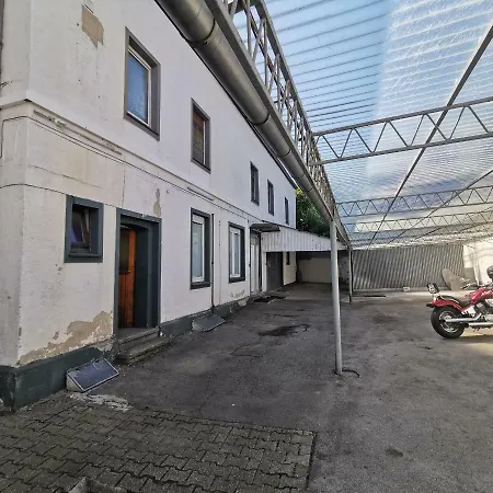 Appartement Aussen Pfui Innen Hui *