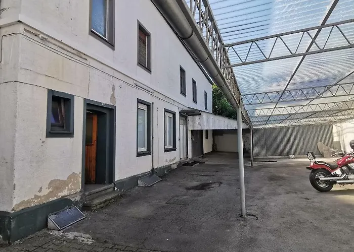 Appartement Aussen Pfui Innen Hui *