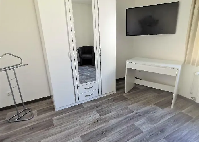 Appartement Aussen Pfui Innen Hui Mönchengladbach